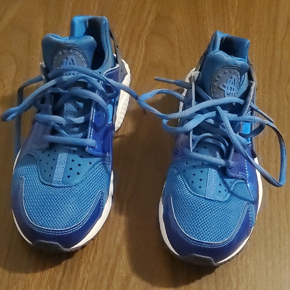 Nike Air Huarache Blue and white